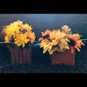 2 BEAUTIFUL SUNFLOWER ARRANGEMENTS!
